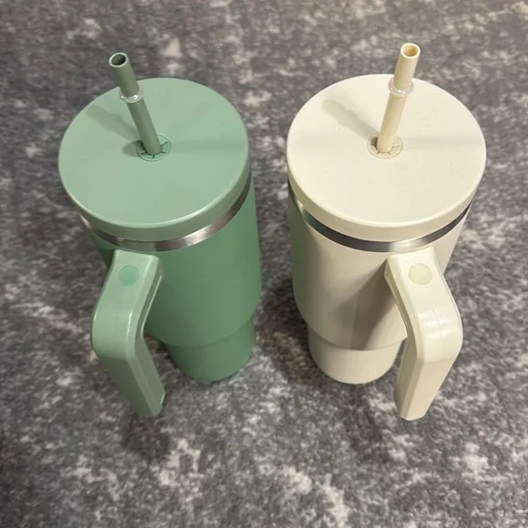 Hydra Peak 40 Ounce Tumblers (2) Green & Cream - Picture 4 of 4